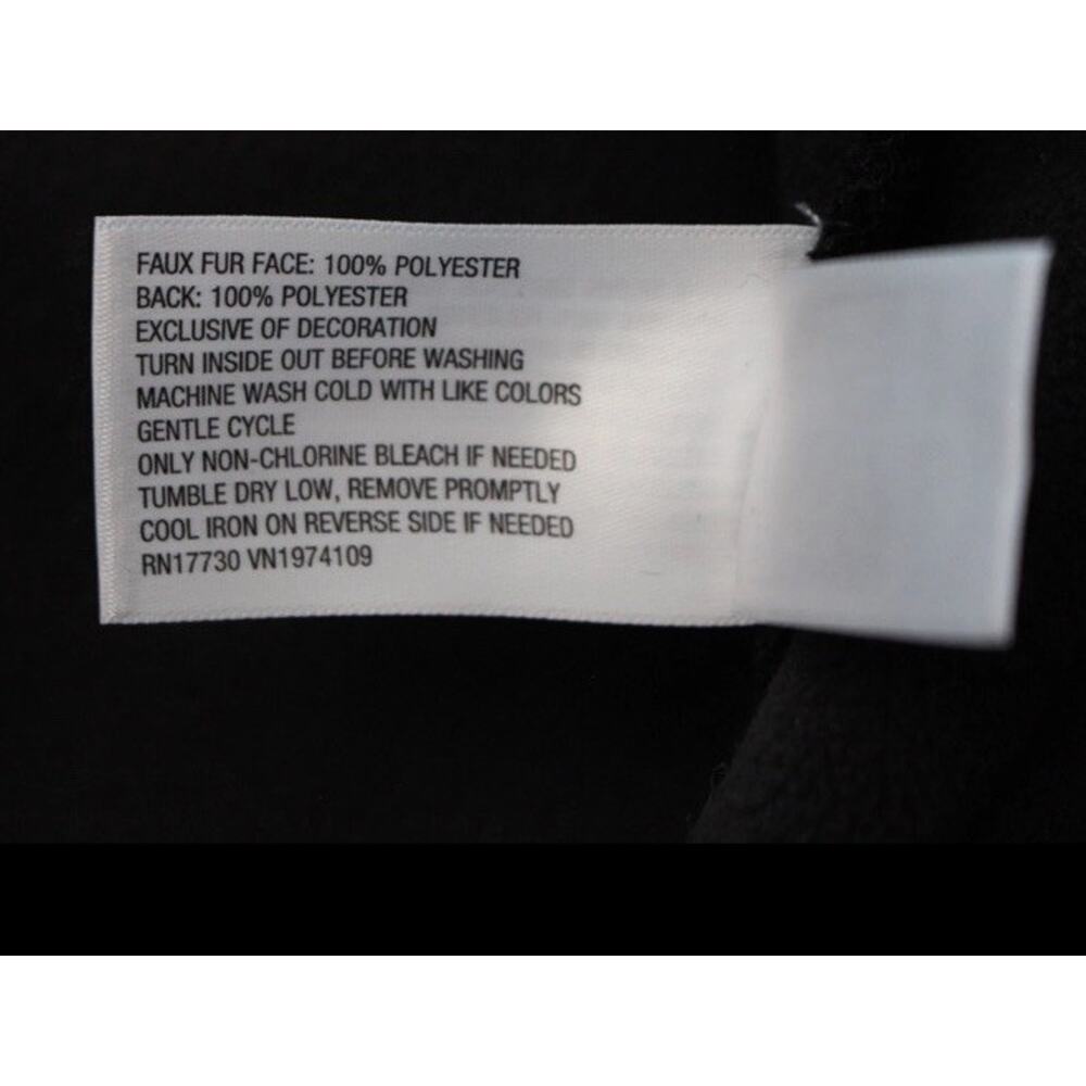 Universal Thread Women's Faux Fur Black Coat Size XL - Picture 9 of 9